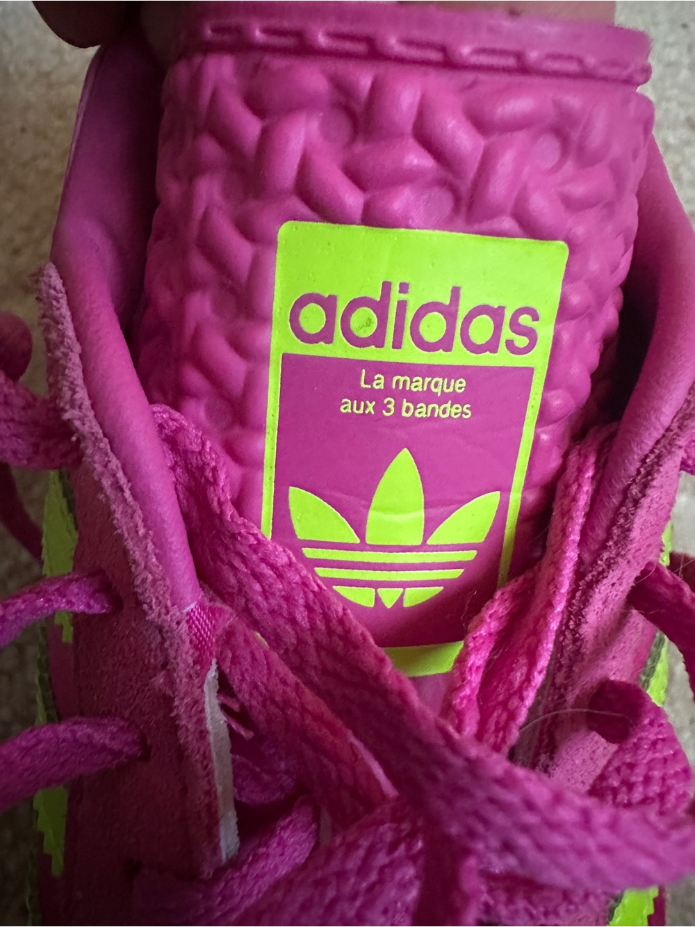 Adidas Gazelle Women’s Platform Sneaker in Pink with Neon Yellow Stripes 5 1/2 - Picture 10 of 10